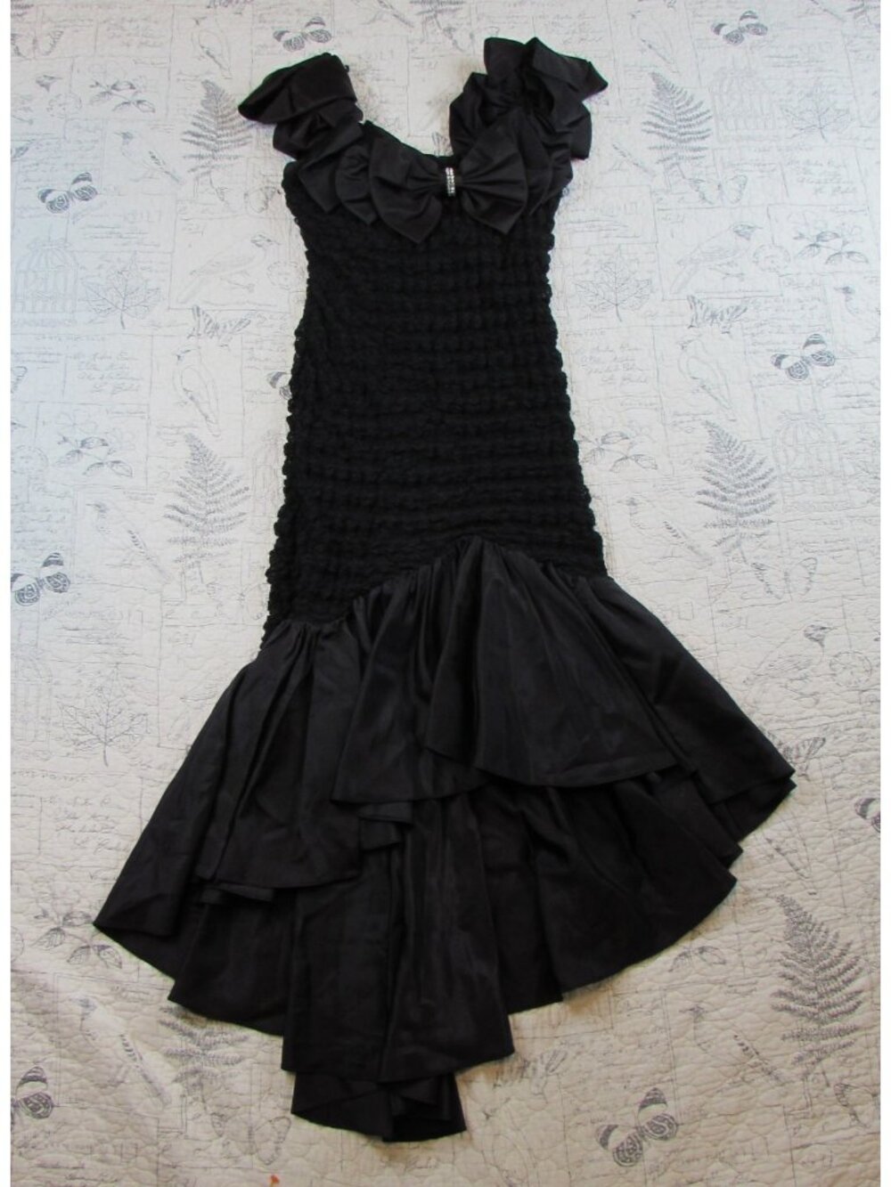 VINTAGE 80'S STEPPIN OUT LACE MIDI DRESS SIZE 11 / SMALL GOTHIC WHIMSY